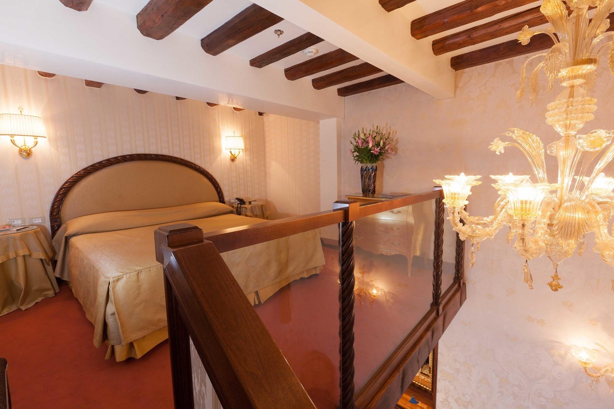 Hotel Palazzo Stern Венеция Экстерьер фото